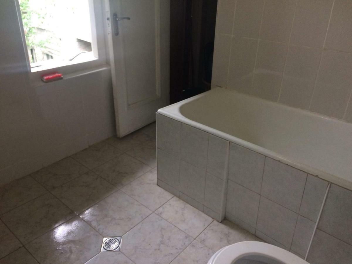 Guesthouse Malkhazi Borjomi Eksteriør bilde