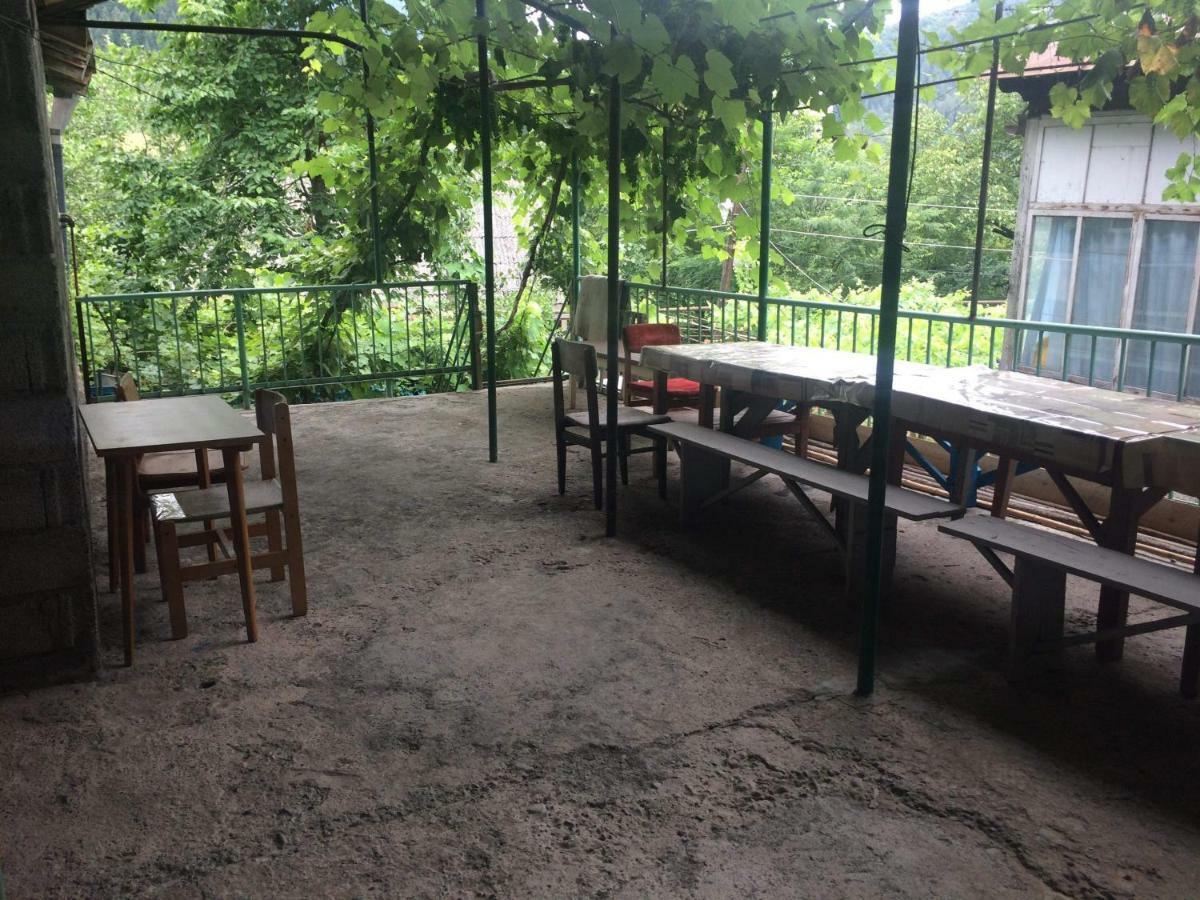 Guesthouse Malkhazi Borjomi Eksteriør bilde